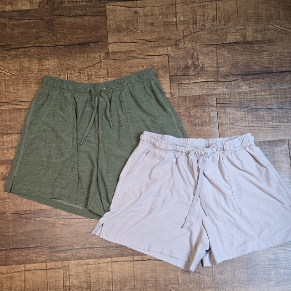 Old Navy Pants - Old Navy Breath On Shorts – Bundle of 2, Small, Mauve Pink & Army Green